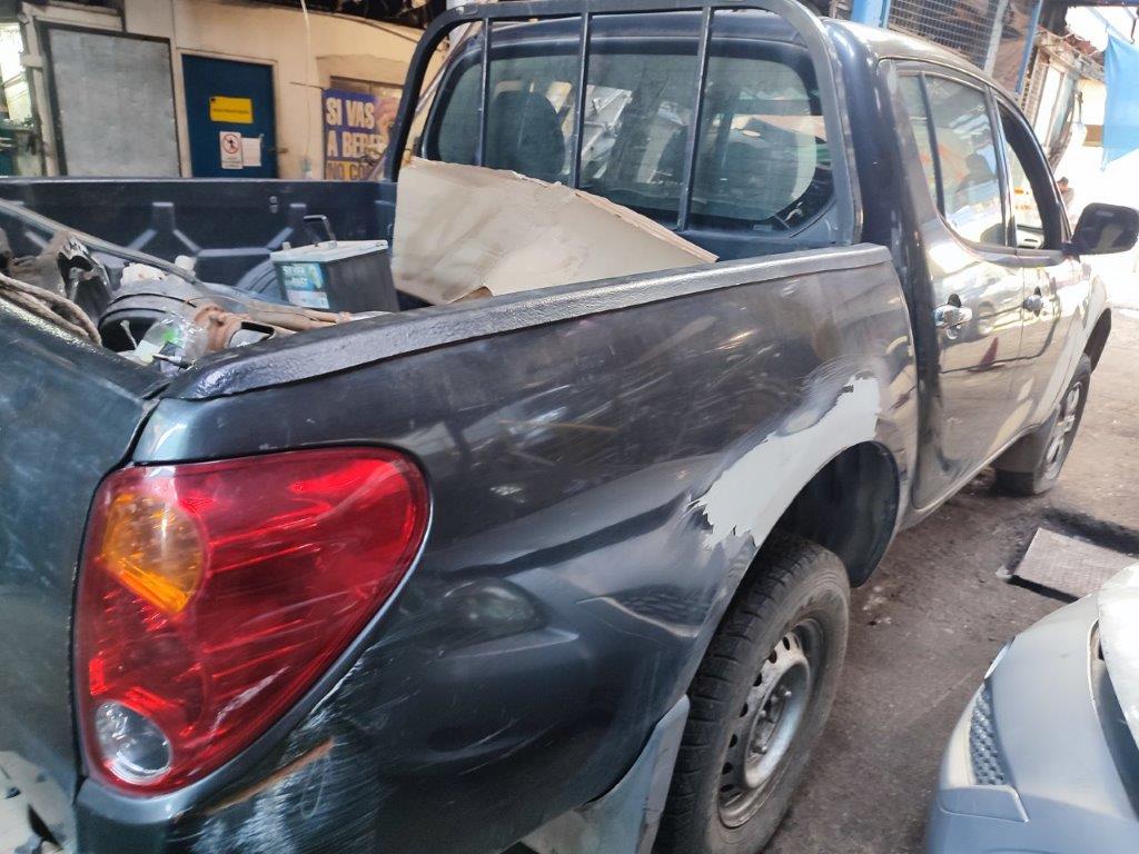  Mitsubishi L200 2006    EN DESARME